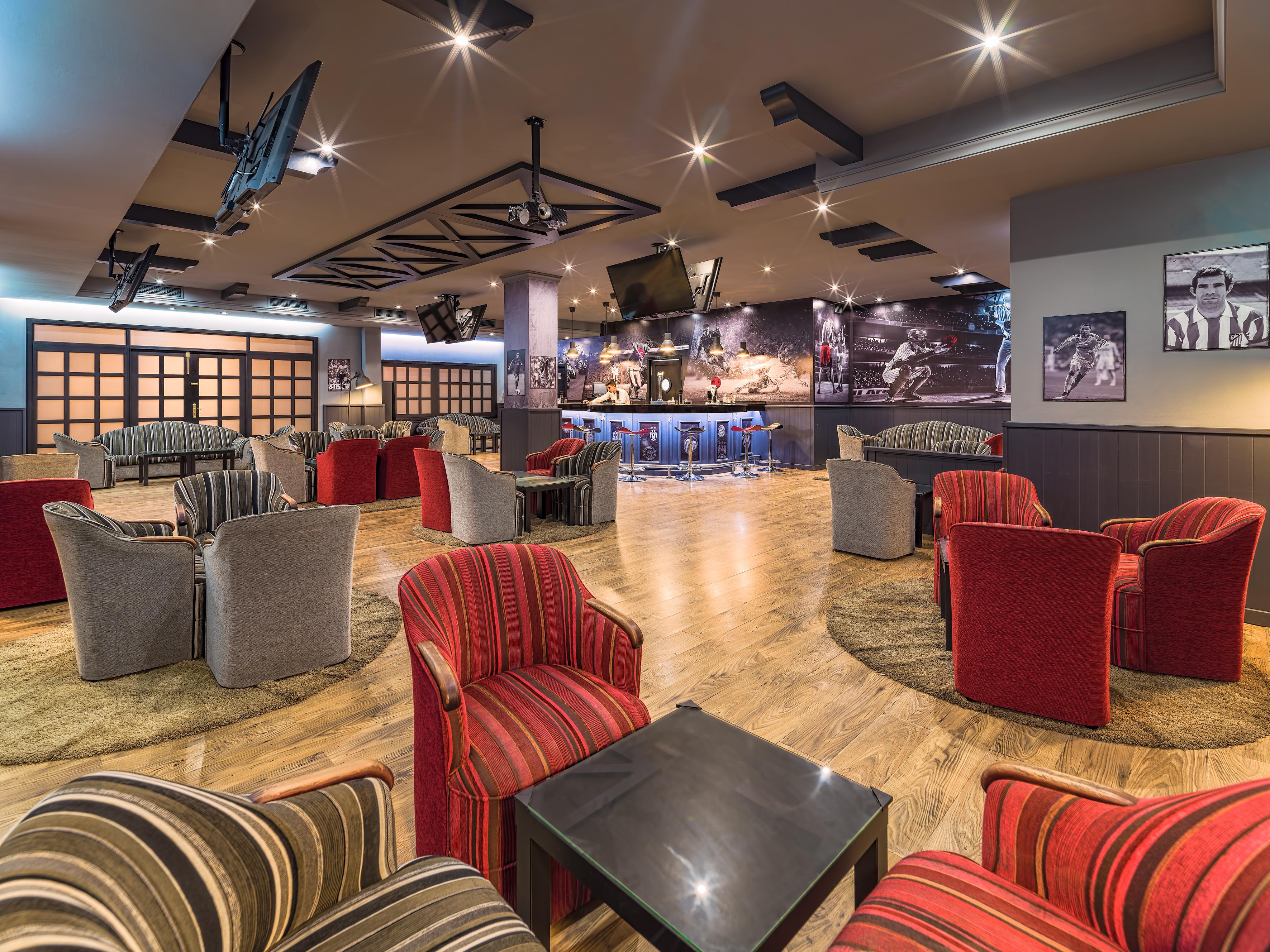 H10 Rubicon Horizons Collection (Adults Only) Hotel Playa Blanca  Bagian luar foto The lounge at the airport