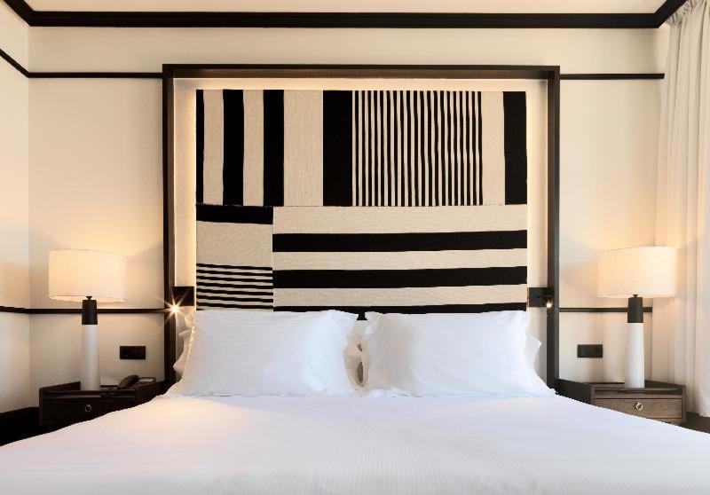 H10 Rubicon Horizons Collection (Adults Only) Hotel Playa Blanca  Ruang foto A bedroom at the hotel
