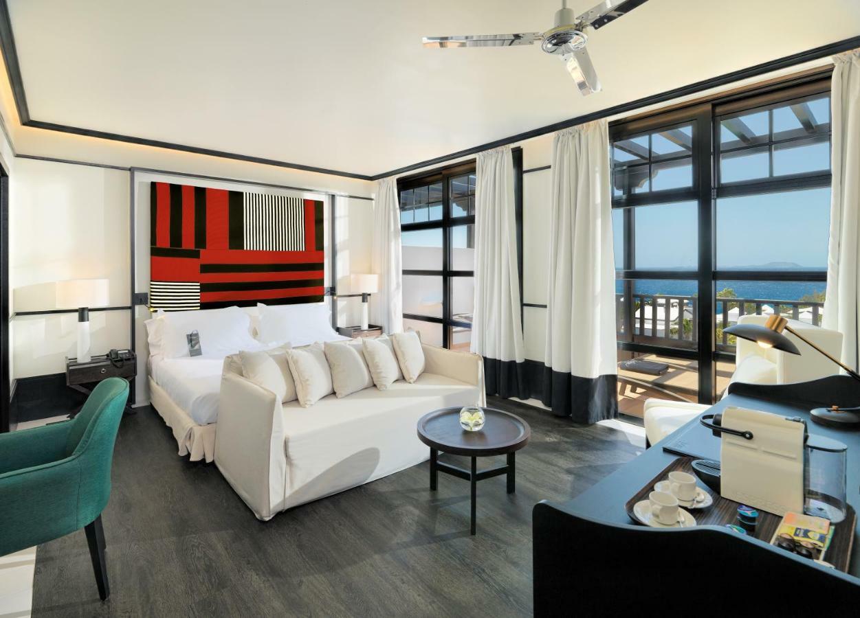H10 Rubicon Horizons Collection (Adults Only) Hotel Playa Blanca  Bagian luar foto A room at the hotel